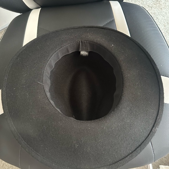 Urban Outfitters Wool Hat - Picture 2 of 3